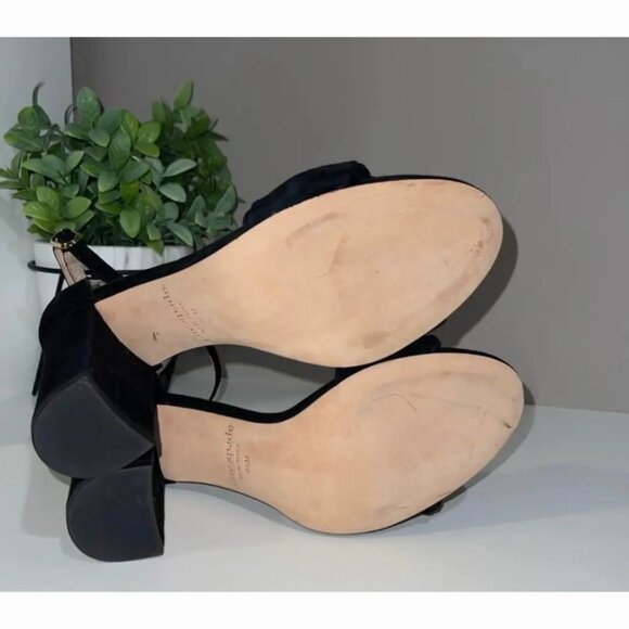 KATE SPADE BLACK SUEDE HEELS - Picture 3 of 3